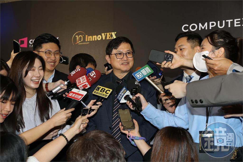 匯率波動不是只有新台幣遇到　童子賢：勿用廣場協議製造恐懼