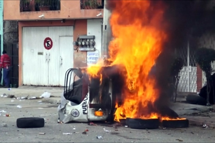 抗議總統聶托 墨國瓦哈卡省警民衝突