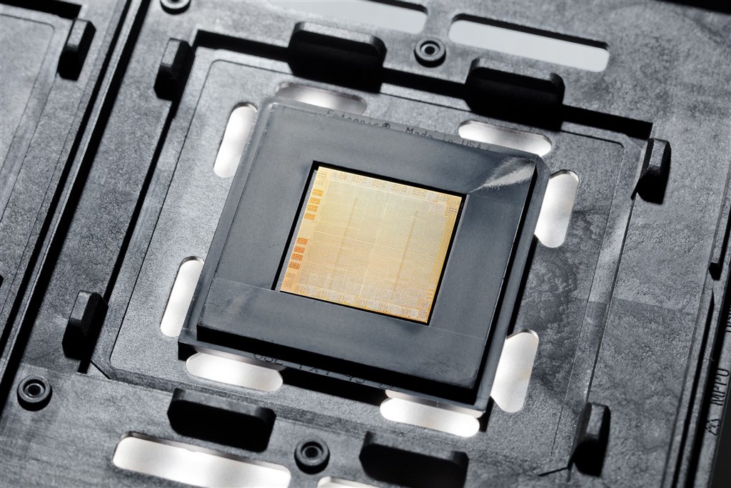 IBM發表全球首創2奈米晶片製程　計算速度大幅加快
