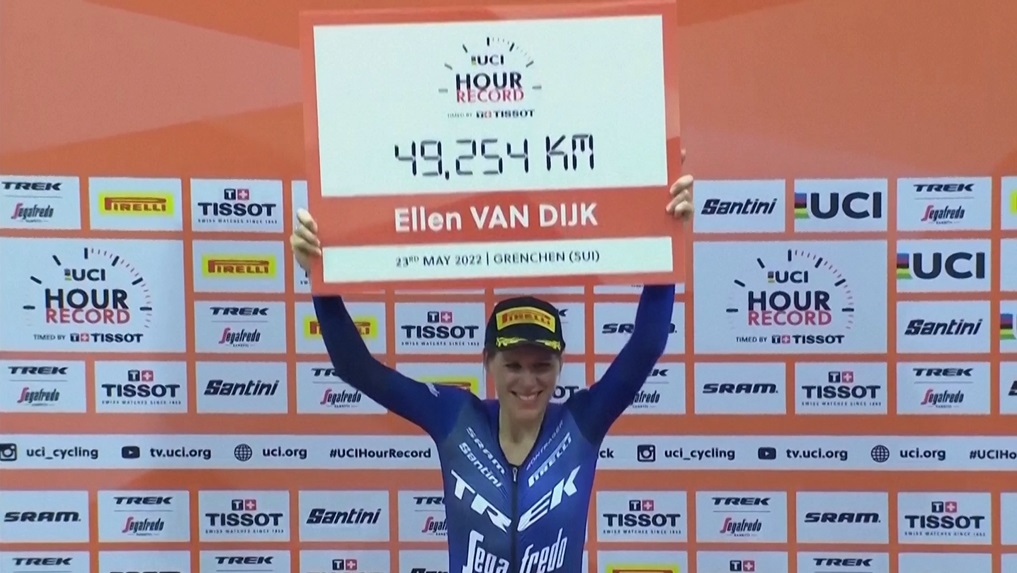 一小時騎49.254公里 荷蘭自由車女將改寫世界紀錄