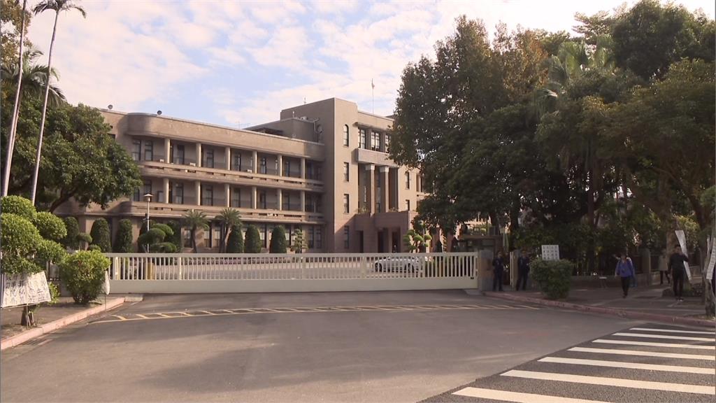行政院門口發現彈殼 警封鎖現場鑑識中