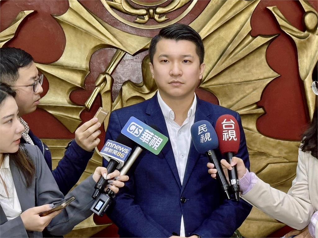 淡水餅店疑挺罷免「遭查蛋源」！衛生局長惹怒李宇翔：保護洪孟楷找碴