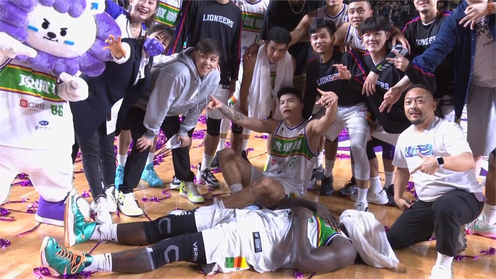 班尼特砍下35分12籃板　攻城獅斬斷國王6連勝