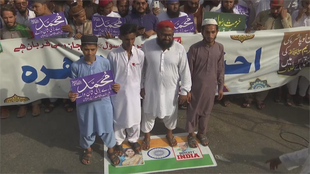 印度執政黨發言人公開侮辱穆罕默德　大批穆斯林上街示威