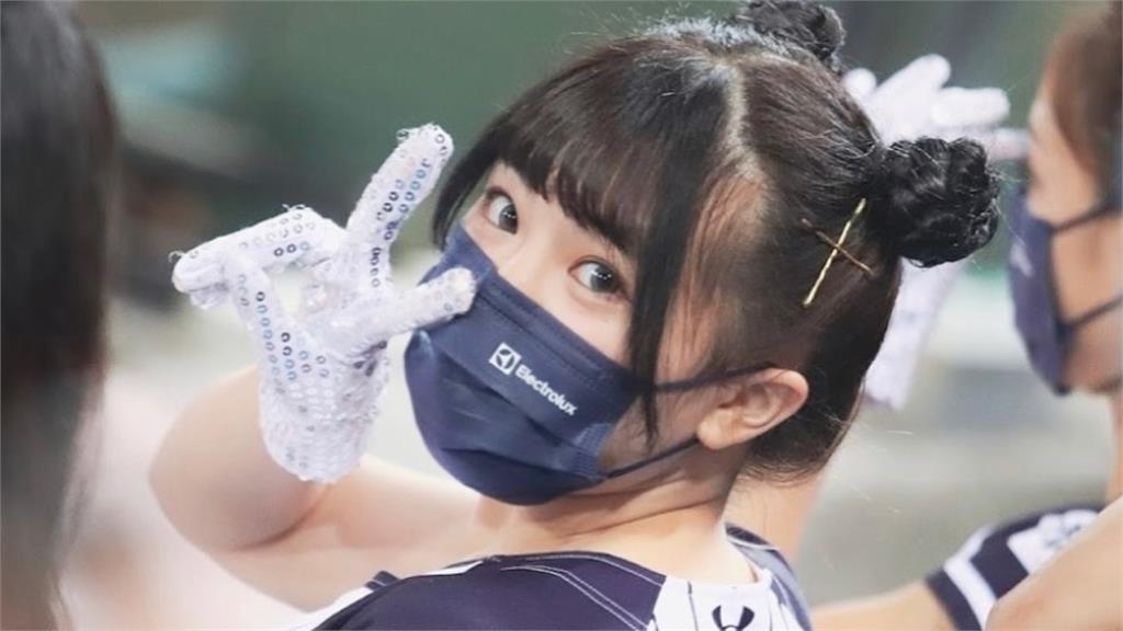 19歲啦啦隊女神賣力應援片瘋傳　「按節奏彈」大批日本網友被晃暈