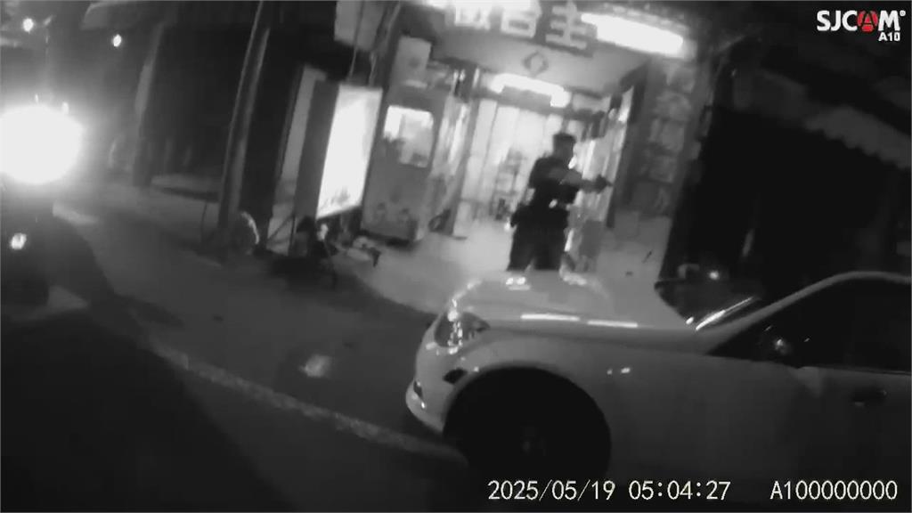 逮偷娃娃機店2竊賊遭衝撞　警朝車開槍1竊賊腹部中彈