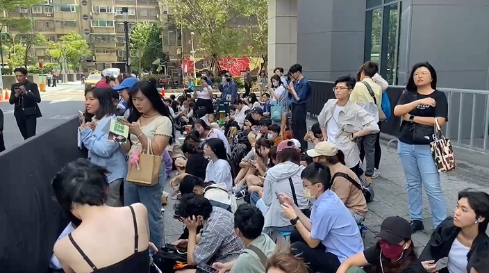 快新聞／金智媛將同台周杰倫！　粉絲下午開始卡位嗨喊「要封10條馬路」