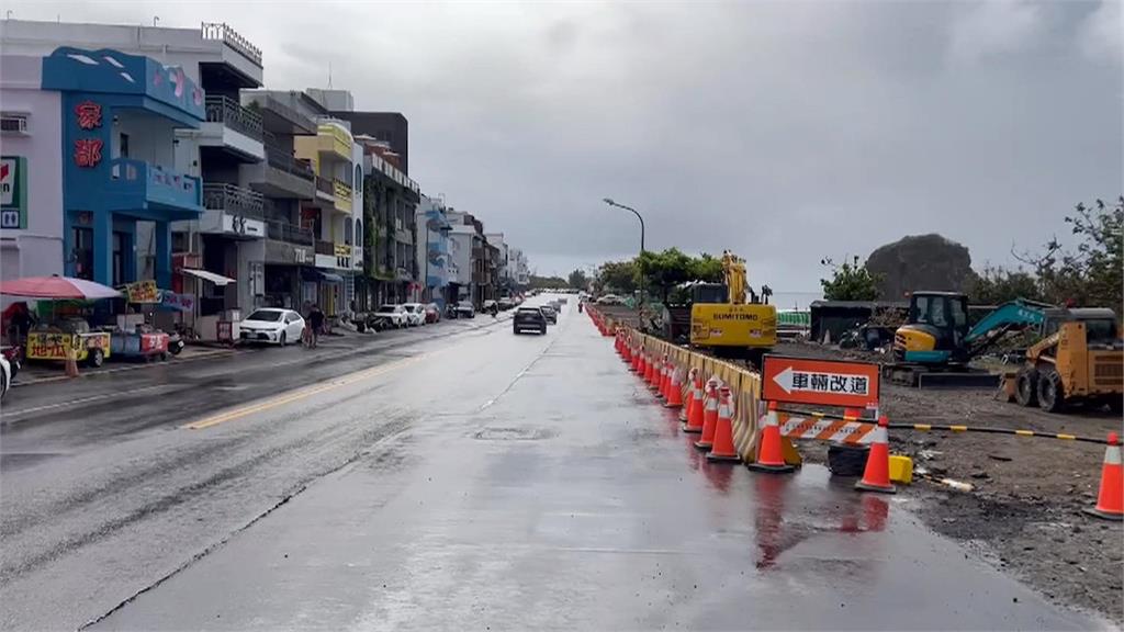 墾丁船帆石路段進行道路工程竟挖斷電線　海產店抱怨「龍蝦全死了」