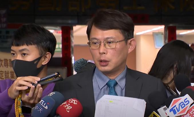 黃國昌北分署「突襲行程」　李宇翔嗆噁心：假考察真作秀