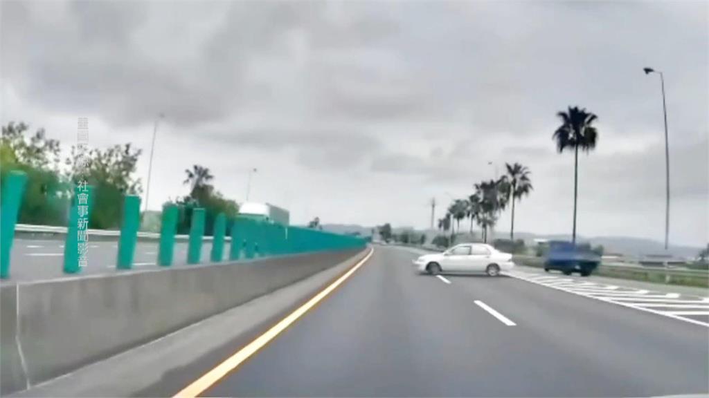 又是高齡駕駛! 8詢翁"匝道迴轉" 逆向撞順向車