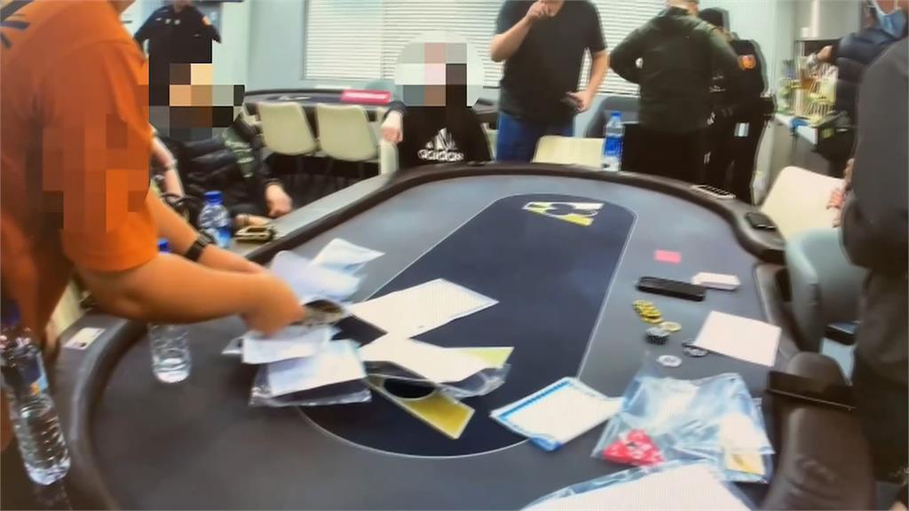 抓不怕！同間德州撲克賭場再被抄　警三度逮捕賭客、負責人全送辦