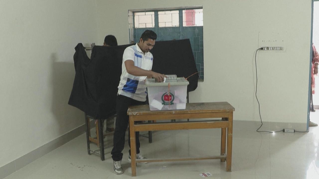 孟加拉大選投票結束！兩大黨勢均力敵　500萬首投族成關鍵