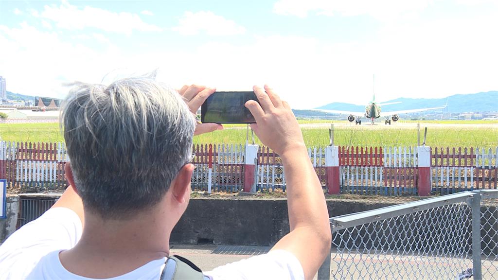 飛機巷「拍民航機遭勸離」惹怨！ 松機：不拍軍事限制區就行