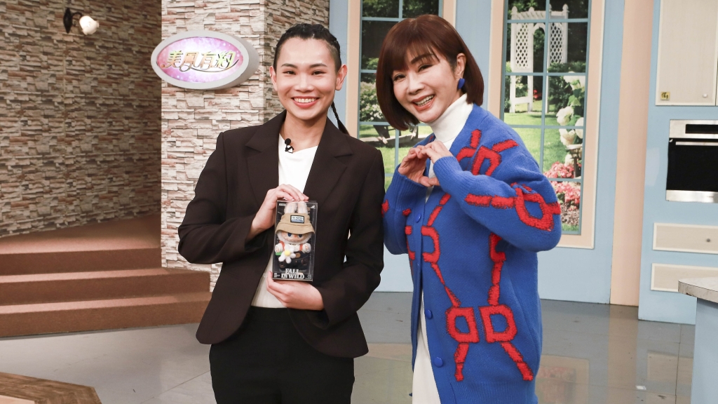 戴資穎與美鳳姐有約！陳美鳳「為一事」向小戴阿嬤告白 隔空甜喊：愛你呦！