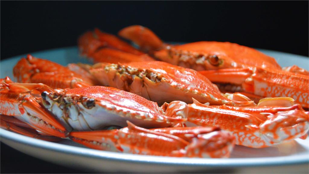 秋天快樂品嚐肥美螃蟹　注意「2部位」別吃過量：膽固醇飆高！