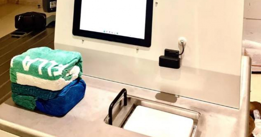 東京成田機場免費用衣物壓縮機！　盼減少行李箱遭棄置