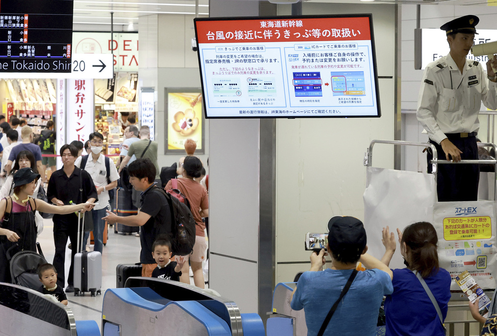 「蘭恩」預計週三登陸中部、近畿一帶　關西飛機停飛、新幹線恐停駛