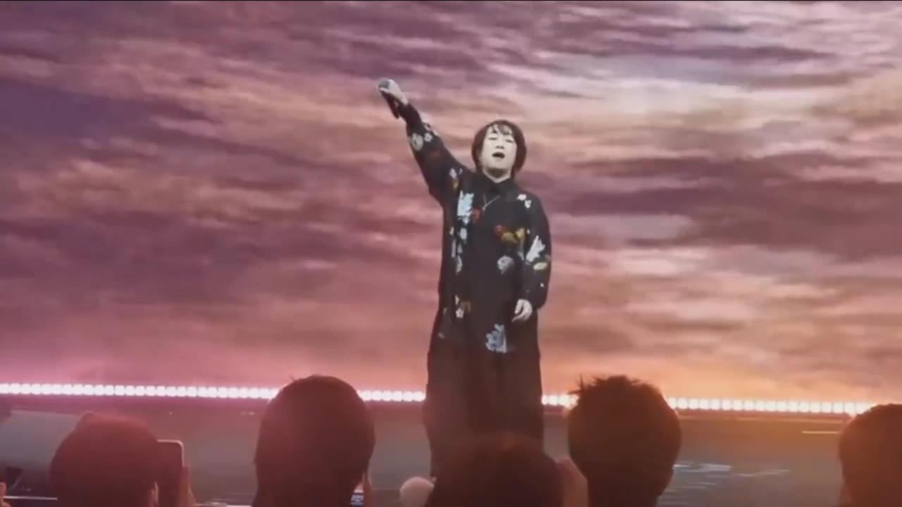 一秒斷電！日女星中國開唱遭卡　麥被搶走趕出場「打壓實錄」曝