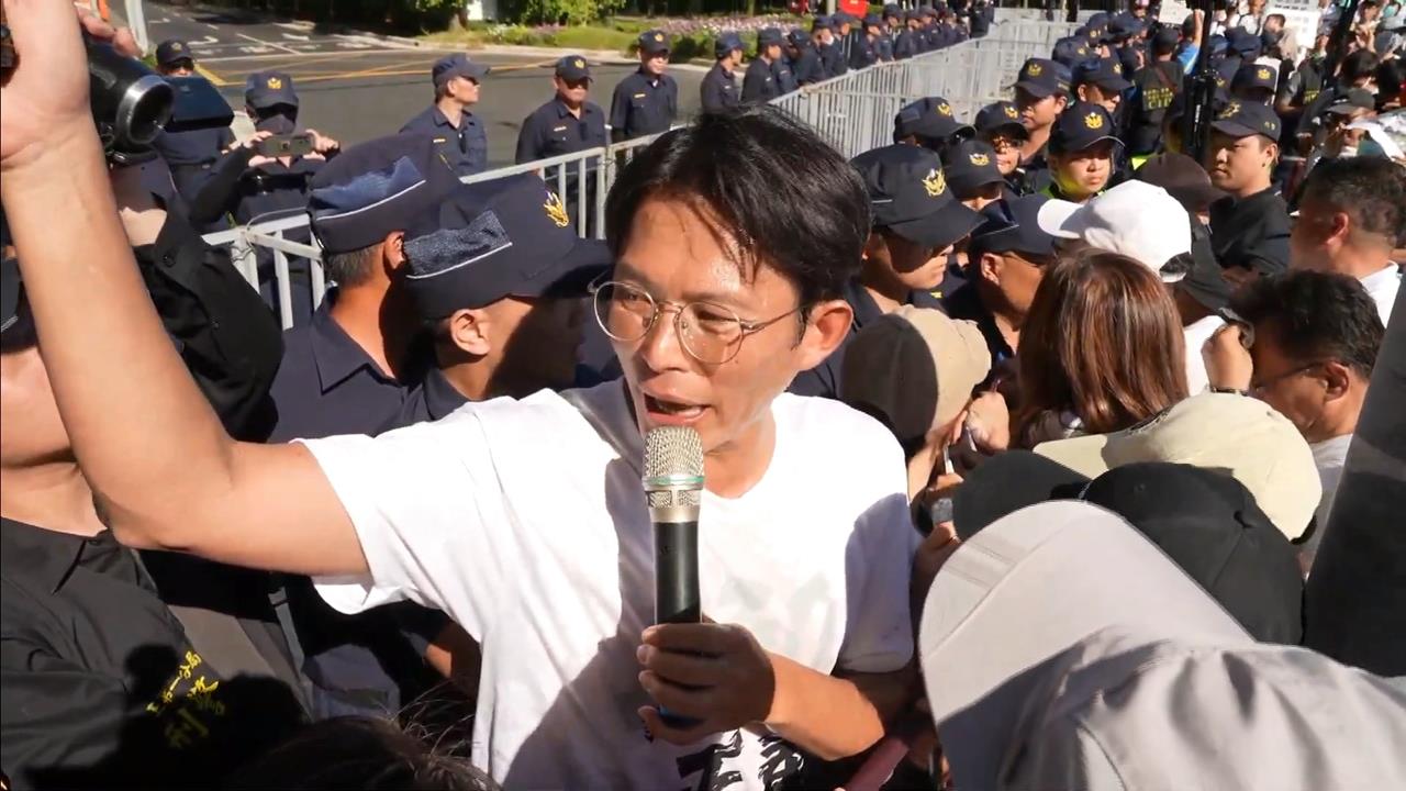 黃國昌帶頭「走讀」被列首謀　卓揆：妨害公權力交由法律　此例不可開！