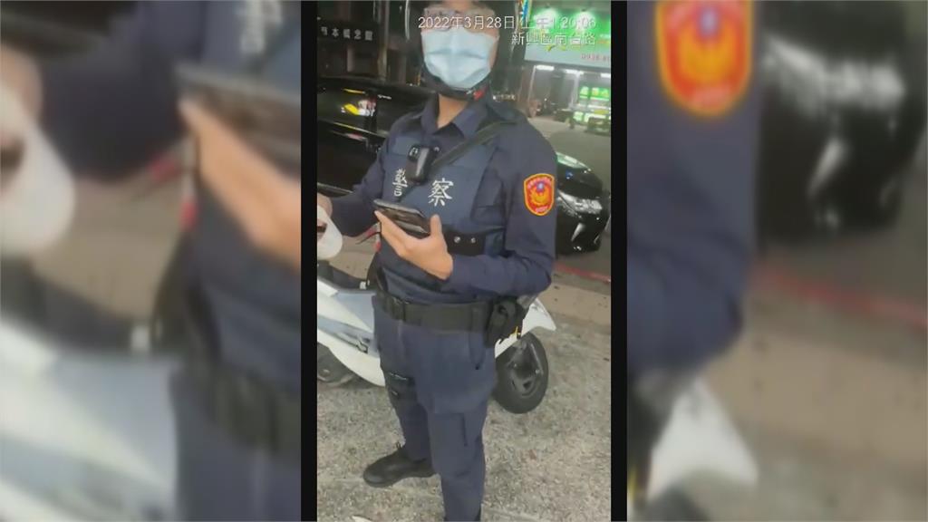 機車騎上人行道挨查　男控警鐵面執法