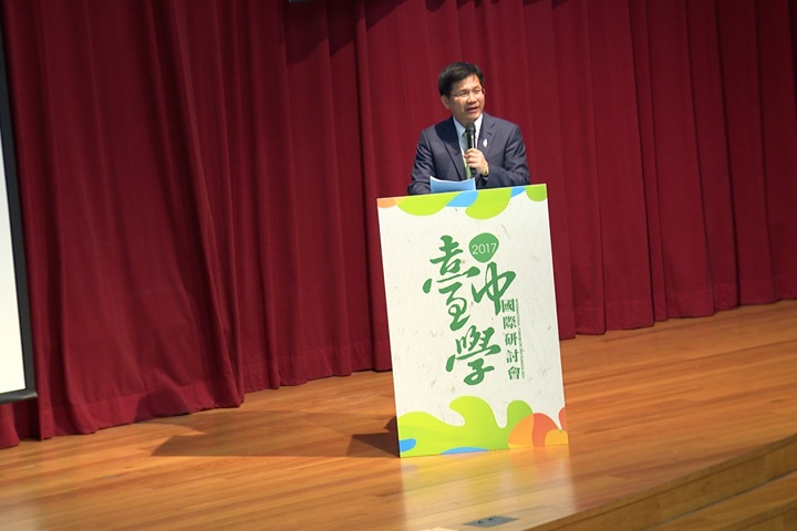 林佳龍化身「林教授」 研討會談「台中學」