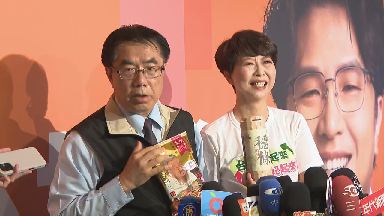 快新聞／沈伯洋雞蛋糕新吃法！沾東泉辣椒醬喊好吃　黃偉哲要送1物來PK