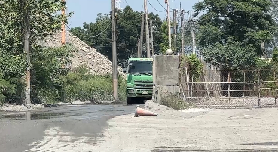 快新聞／驚！屏東2砂石車對撞「1男拋飛遭輾斃」　肇事駕駛還被查出酒駕
