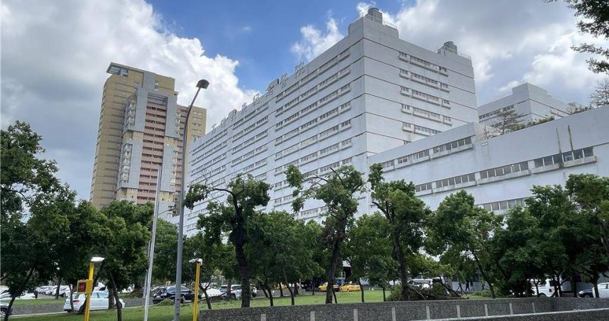 高雄長庚、給水廠、焚化爐突停電! 台電:民間吊掛施工惹禍