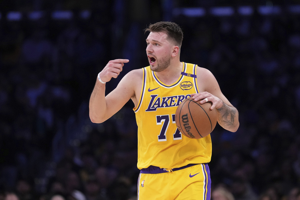 NBA(影)／傳「動七七」瘦身有成　下賽季可望以更好狀態為湖人出賽
