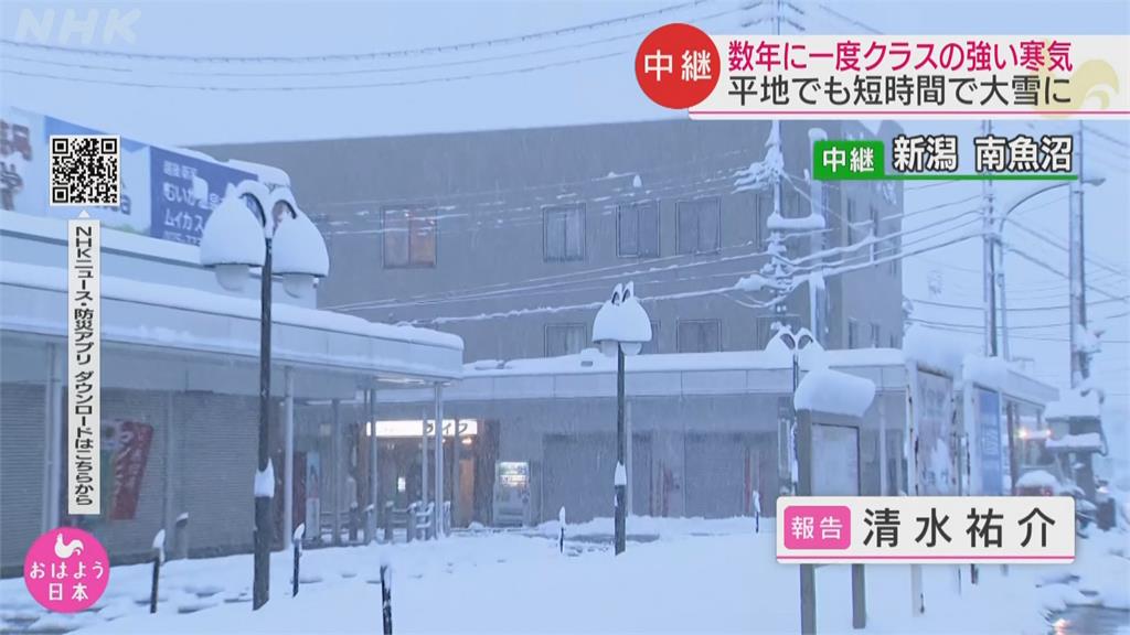 日本新潟降大雪　滋賀縣車輛卡公路一度回堵