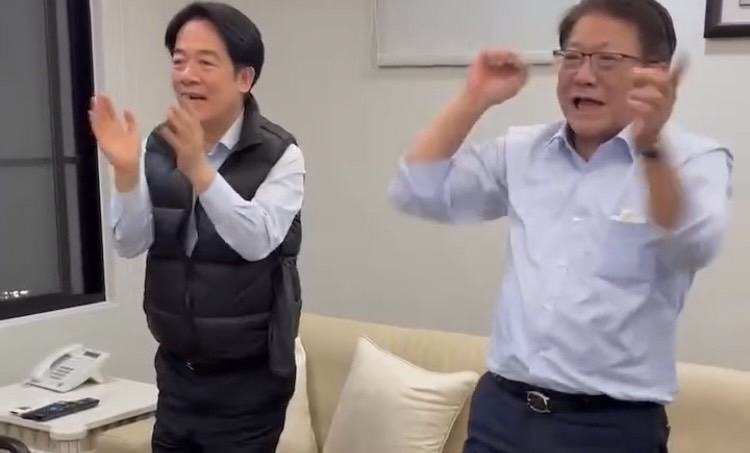 快新聞／台灣隊長陳傑憲5局上半轟3分砲　賴清德興奮起立鼓掌