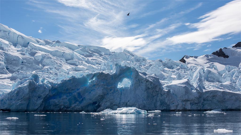 南極洲熱浪來襲持續9天！短短一周積雪總量融化20%
