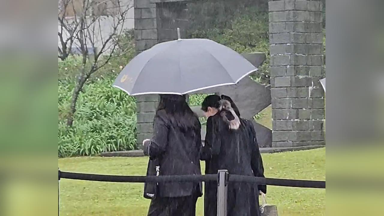 快新聞/具俊曄親自設計!大S紀念雕像今揭幕 S媽低調現身