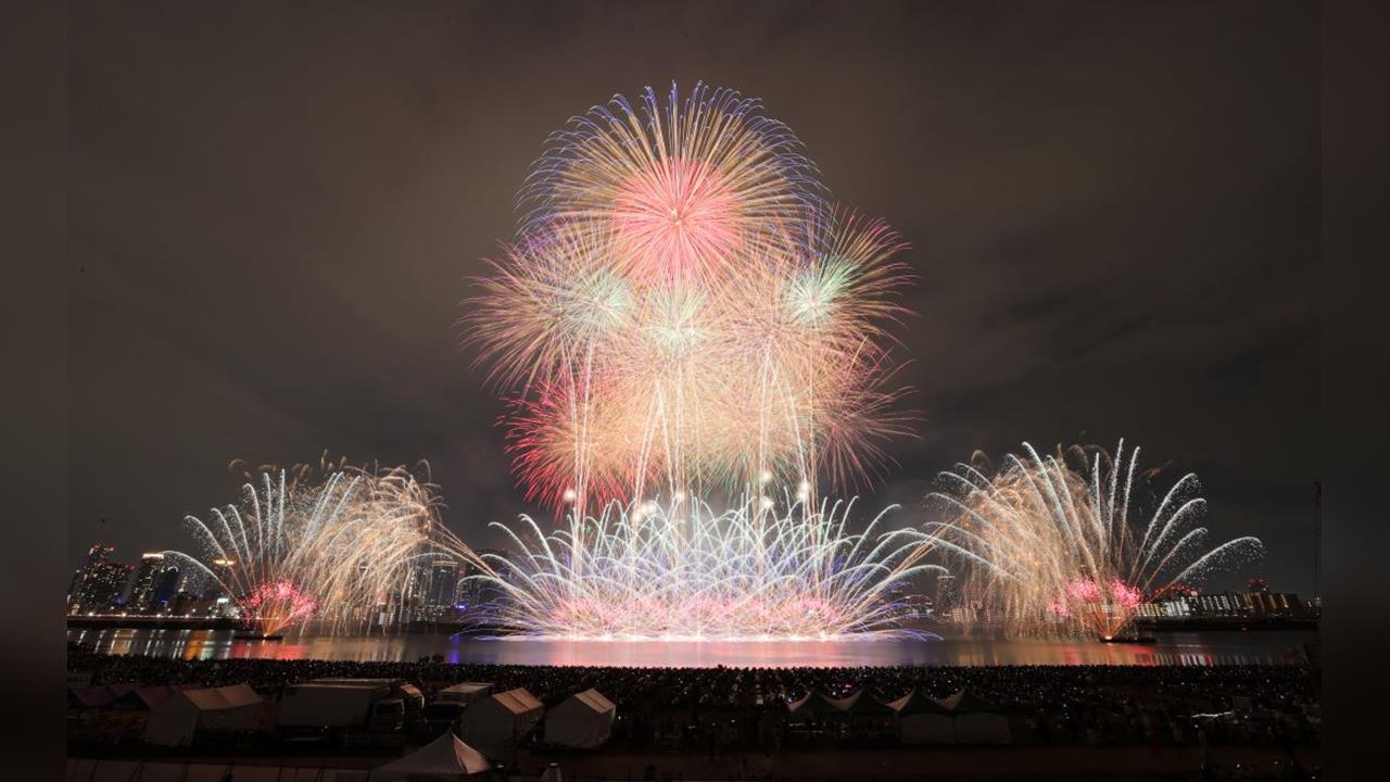 日本花火大會「付費奢華」　露營車VIP席台幣近10萬