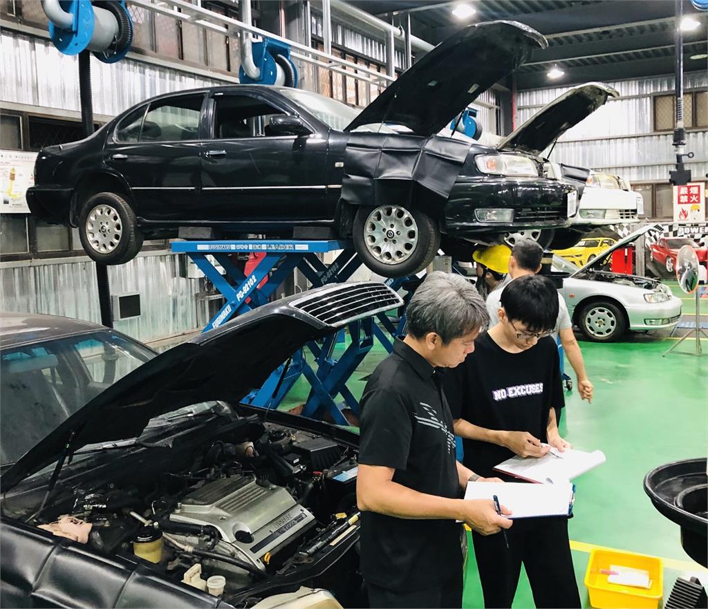 汽修丙級術科試題草案試作健行科大登場 產官學合作優化檢定品質