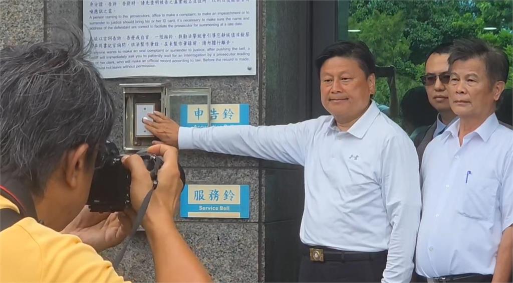 快新聞／真相為何？童子賢控花蓮縣府鬼故事　傅崐萁夫妻赴地檢署按鈴申告