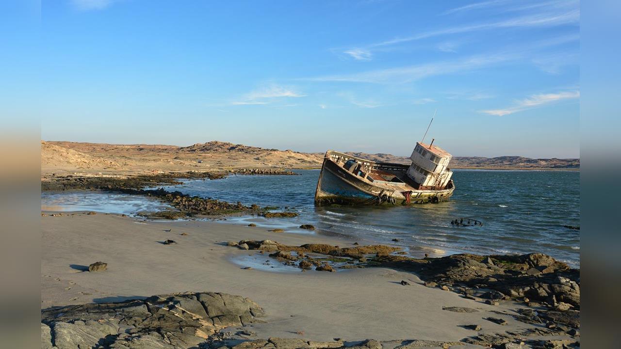快新聞/日本青森外海驚傳重大船難!漁船遭貨船撞沉 13船員落海已全數尋獲