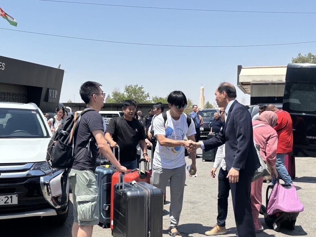 外交部：駐外館處協助以色列及伊朗台灣人離境