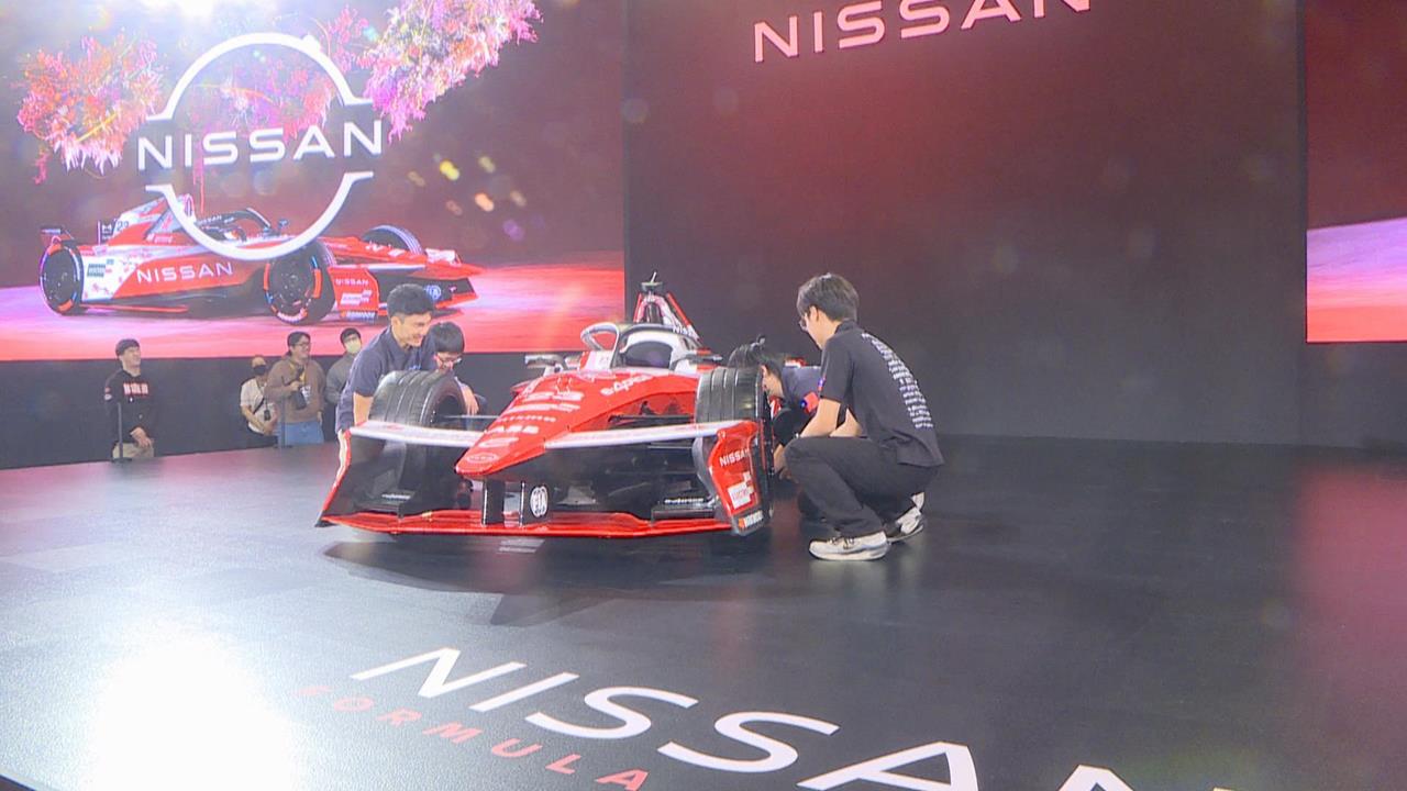 台北新車展盛大開幕 各家車款精銳盡出 逾100台一次亮相