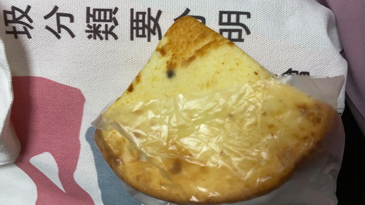傻眼!領敬重陽禮金收到「霉蛋糕」 里長登門關心吃光 民眾:滅證嗎?