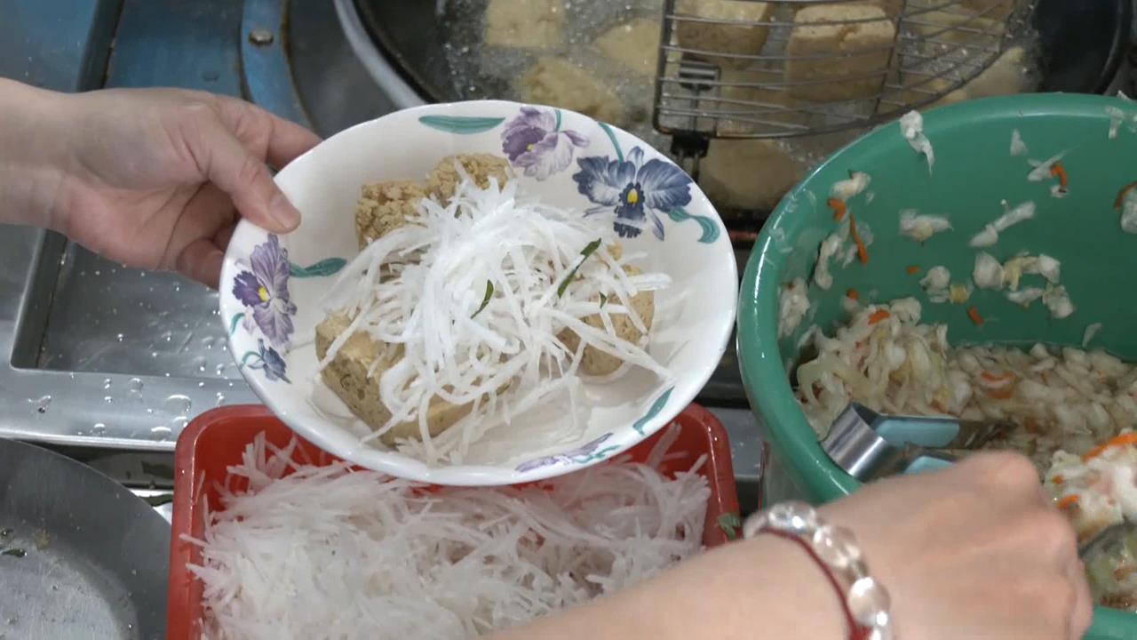 玉里橋頭臭豆腐「臭」到居民不敢戶外曬衣! 碧潭店再挨罰六千元