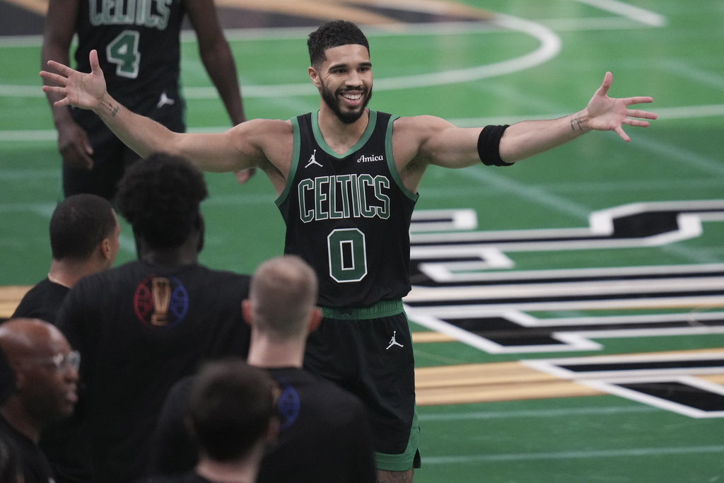 NBA(影)／騎士開季15連勝遭中斷！賽爾提克狂下三分雨　展現衛冕軍強大戰力