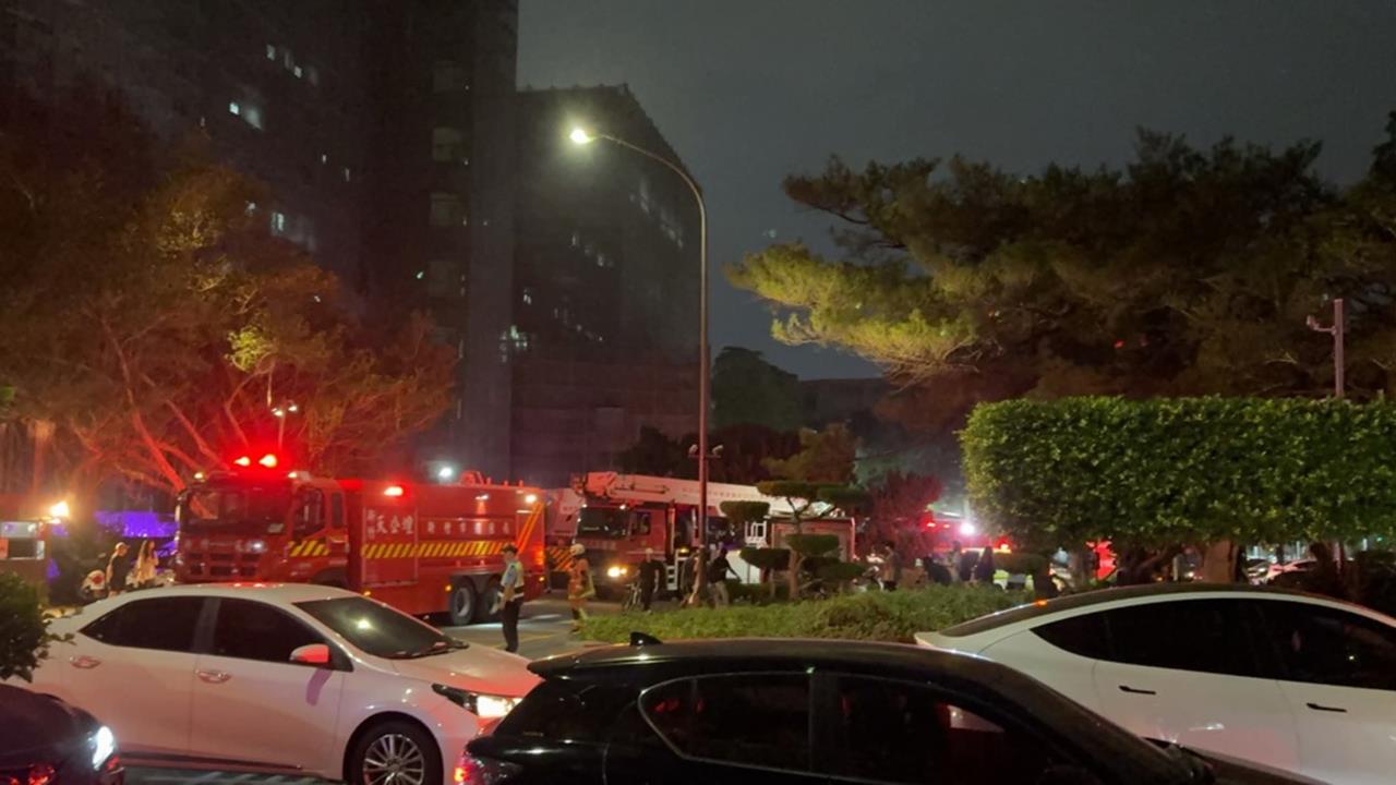 快新聞／清大化學館驚傳「實驗室爆炸」　消防車馳援救災畫面曝