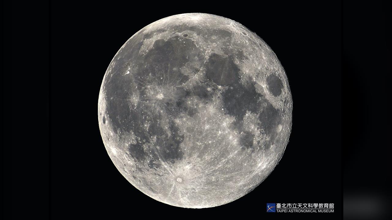 快新聞／今年中秋月亮不是最圓！真正滿月落在「這天」　天文館全揭密了