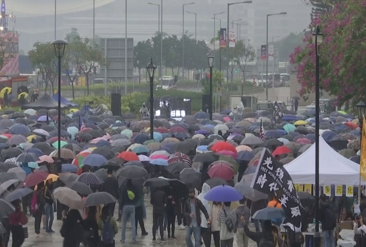 反送中／2019最後周日示威和平落幕 上千港人風雨中上街爭自由