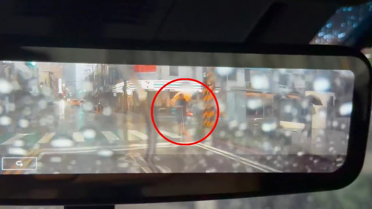 白海豚外圍環流風雨交加　視障者迷失方向暖心警助返家