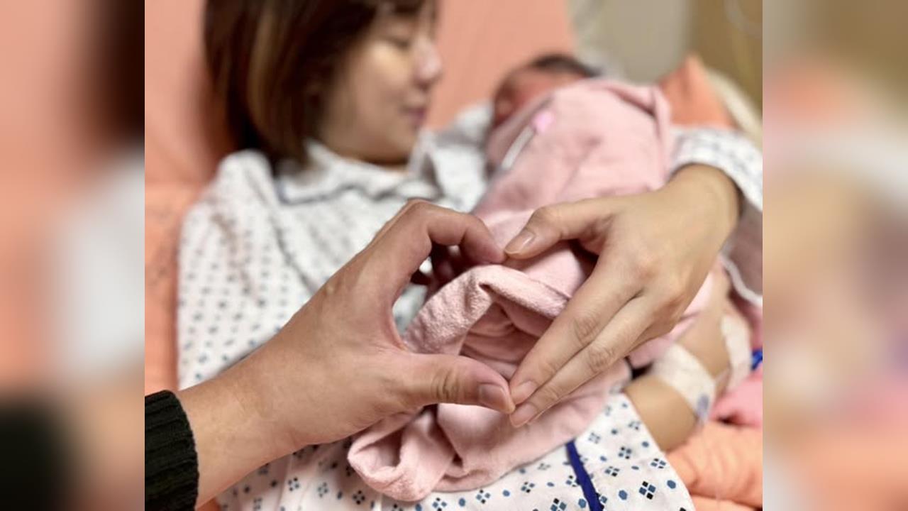 快新聞/家有喜事!「學姊」黃瀞瑩生了 柯文哲也來道賀