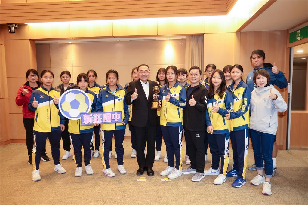 《手球》新北手球女傑勇抱三金　新莊、漳和國中榮獲全國手球錦標賽冠軍