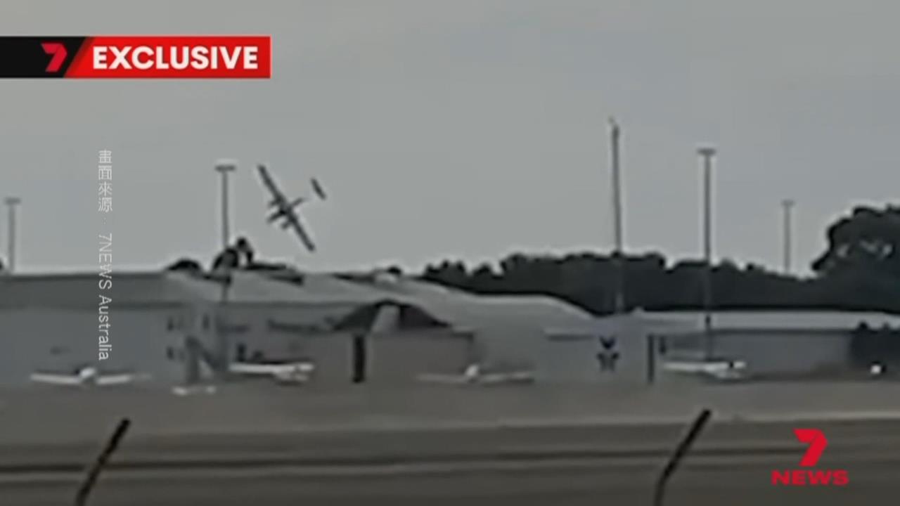 澳洲小飛機空難！　摔進機棚引發大火2死10傷