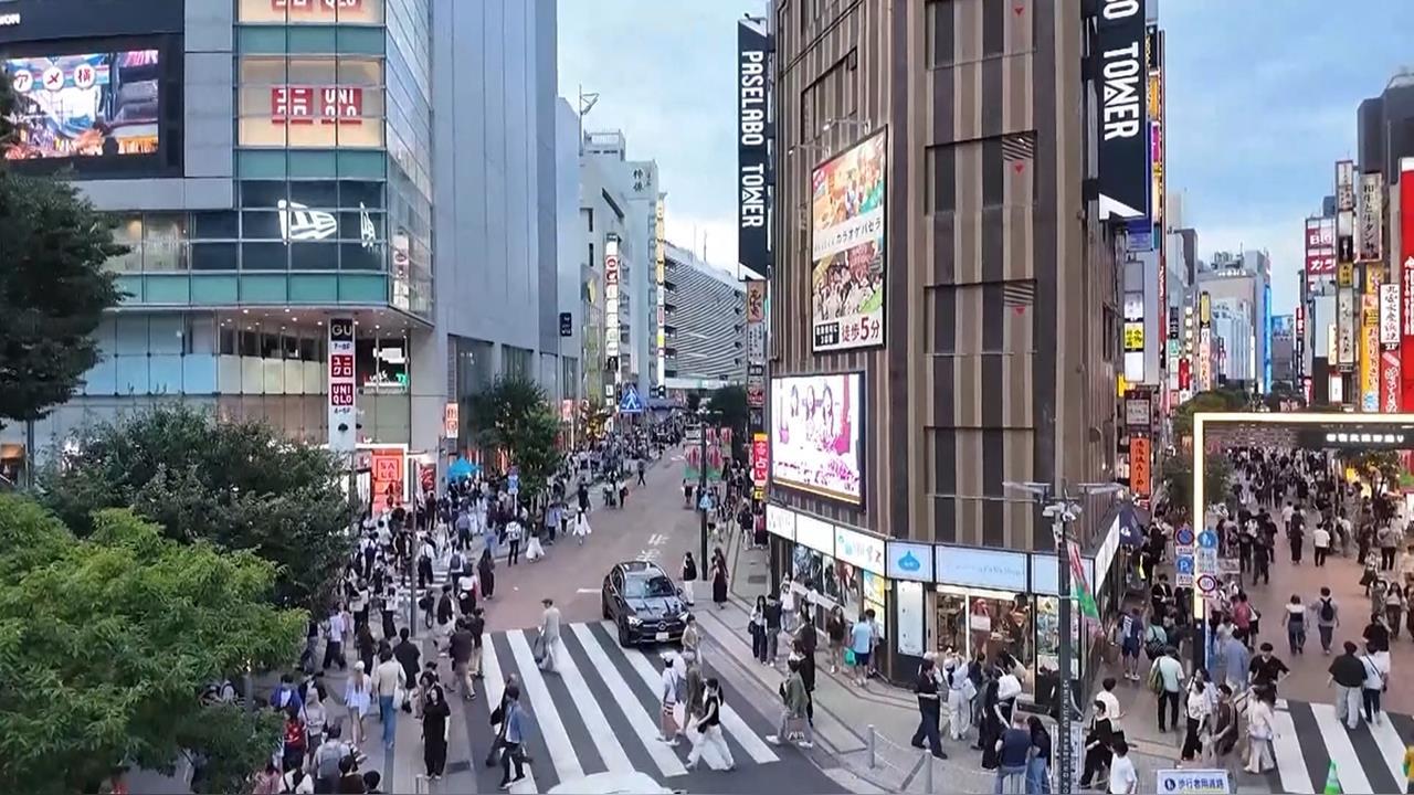 赴日旅遊遭店員「嘖嘖、擺臭臉」！正妹再爆「東西用丟的」過來人祭1招反制